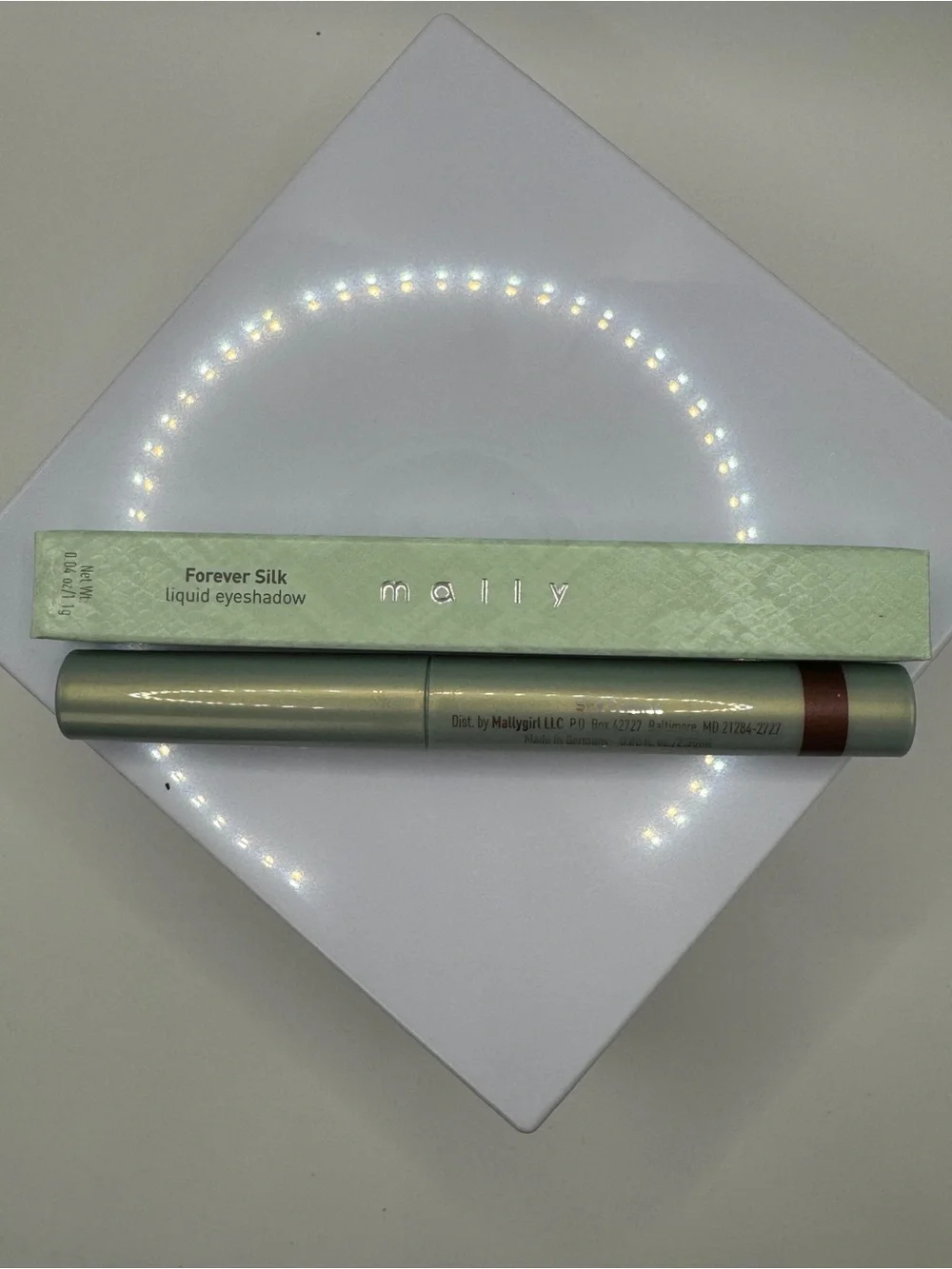 Mally Beauty Forever Silk Liquid Eyeshadow Stick - Silk Cognac